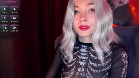  Nora  online show from October 2025 09:59:01 PM