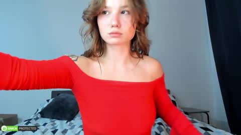 Snapshot of hey_tyankaaaa chatting on September 2025 10:53:01 PM Bella 3 online show from September 2025 10:53:01 PM