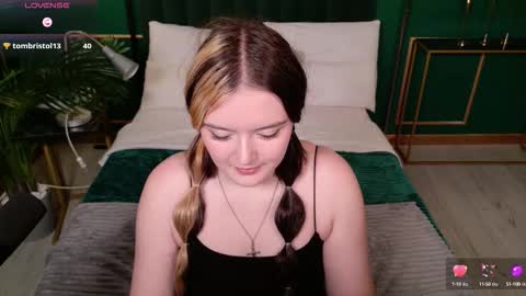 Amazing Mary  online show from September 2025 07:23:01 AM