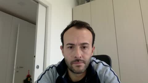 hhombre online show from December 2025 10:46:02 AM