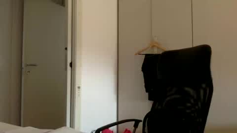 hhombre online show from June 2026 07:52:01 AM