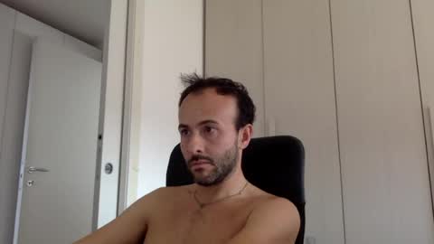 hhombre online show from July 2026 08:32:01 AM
