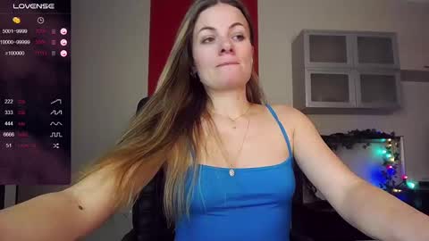 Lina online show from February 2025 04:35:02 PM