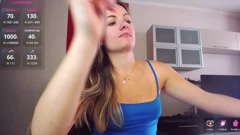 Lina online show from September 2025 06:57:02 AM