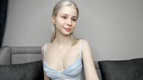 Popsy Risha online show from September 2025 08:03:01 PM