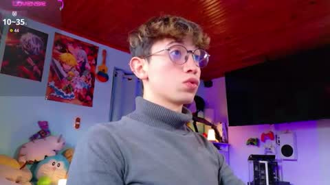 Christopher  Chris  online show from July 2026 01:13:02 PM
