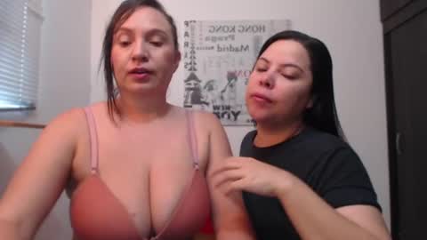 Snapshot of hidden_tinna chatting on July 2026 11:46:02 AM Tinna online show from July 2026 11:46:02 AM