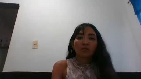 Snapshot of hiddencrazy69 chatting on November 2025 09:03:02 PM Clau y Ricky online show from November 2025 09:03:02 PM