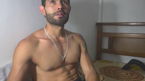 hideonbush online show from May 2026 01:33:01 AM
