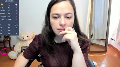 Diana online show from October 2025 06:06:01 PM