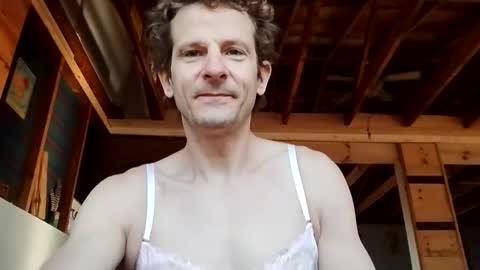 Highpine online show from April 2026 12:36:02 PM