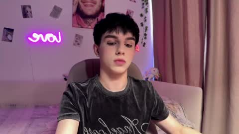 Snapshot of hiidear chatting on March 2026 01:22:01 PM twinkvadusha online show from March 2026 01:22:01 PM