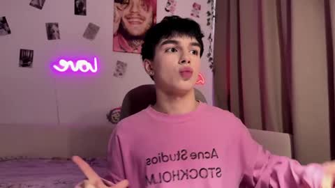 Snapshot of hiidear chatting on April 2026 12:25:01 PM twinkvadusha online show from April 2026 12:25:01 PM