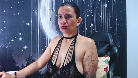 hikaryfire online show from May 2026 12:01:01 PM