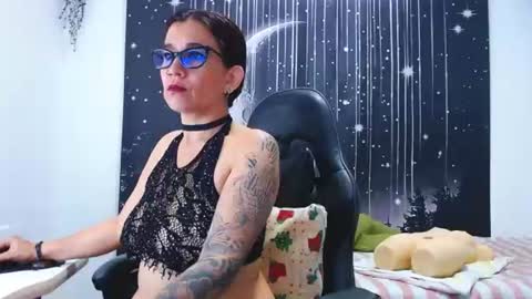 hikaryfire online show from July 2026 01:35:02 PM