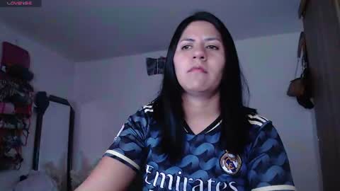 hilaril18 online show from June 2026 11:24:02 PM