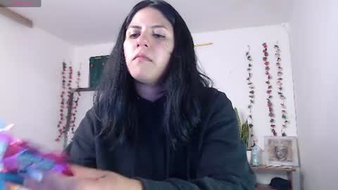 hilaril18 online show from July 2026 10:58:02 PM