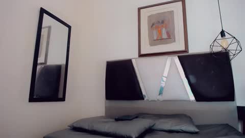 Hilary Avilan online show from January 2025 07:24:01 PM