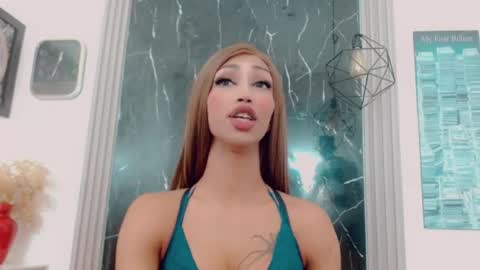 Hilary Avilan online show from July 2026 08:52:02 PM