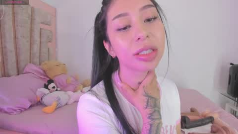 LUNA new account  FOLLOW ME online show from May 2026 10:03:01 PM
