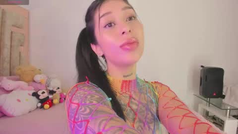 LUNA new account  FOLLOW ME online show from May 2026 12:41:02 AM