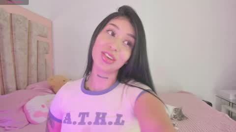 LUNA new account  FOLLOW ME online show from June 2026 10:59:01 PM