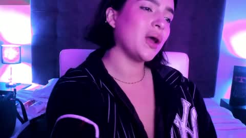 hilary_tailor online show from April 2026 11:15:01 AM