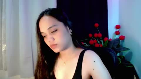 Snapshot of hilarymolly chatting on January 2026 07:19:01 PM hilarymolly online show from January 2026 07:19:01 PM