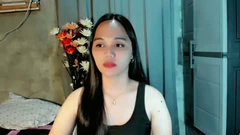 hilarymolly online show from June 2026 05:37:02 PM