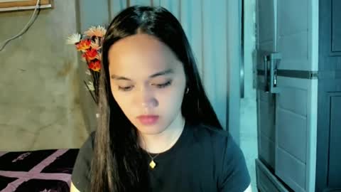 hilarymolly online show from June 2026 05:45:02 PM