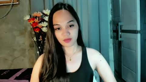 hilarymolly online show from June 2026 06:39:01 PM
