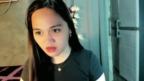 hilarymolly online show from June 2026 09:52:01 PM