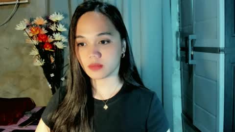 hilarymolly online show from July 2026 07:10:02 PM