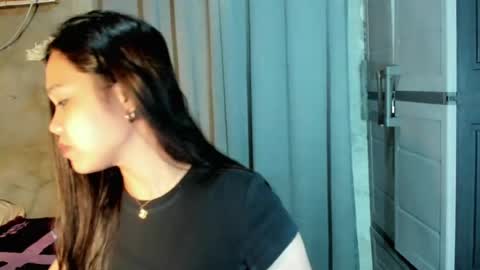 hilarymolly online show from July 2026 09:27:01 PM
