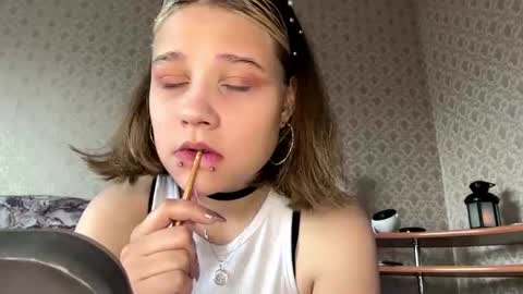 Julia online show from June 2026 06:21:02 AM