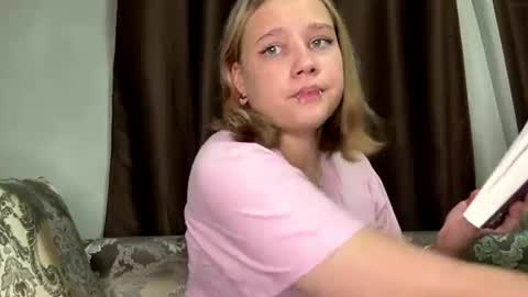 Julia online show from July 2026 01:18:02 PM