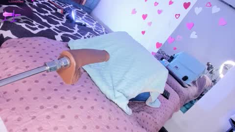  Hilary  online show from March 2026 08:37:02 PM