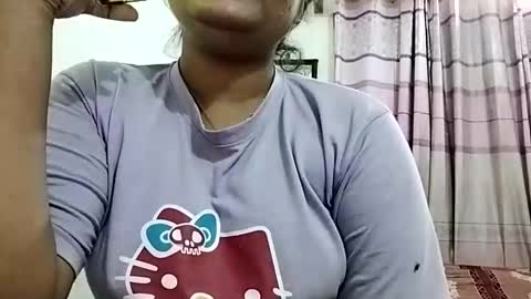 himuhimu22 online show from December 2025 12:33:02 PM