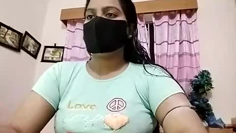 himuhimu22 online show from May 2026 12:22:02 PM