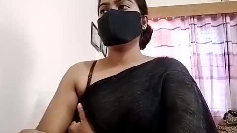 himuhimu22 online show from June 2026 03:40:02 AM