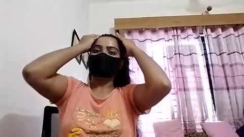 himuhimu22 online show from June 2026 08:27:02 AM