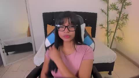 Snapshot of hinaa_xxx chatting on August 2026 07:38:01 PM hinaa_xxx online show from August 2026 07:38:01 PM