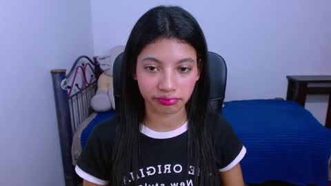 Snapshot of hinata_9 chatting on October 2025 03:29:01 AM 0600AM-1100AM - online show from October 2025 03:29:01 AM