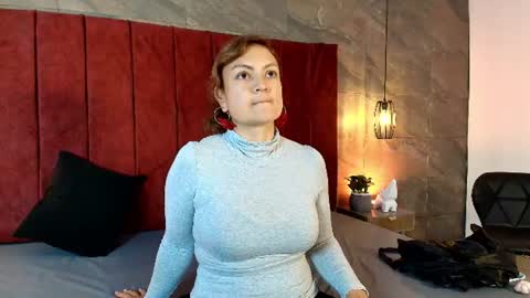 hinata_moonn online show from June 2026 12:20:02 PM