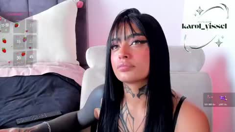 Snapshot of hinataweed01 chatting on July 2026 09:10:02 PM Karol Independent Model online show from July 2026 09:10:02 PM
