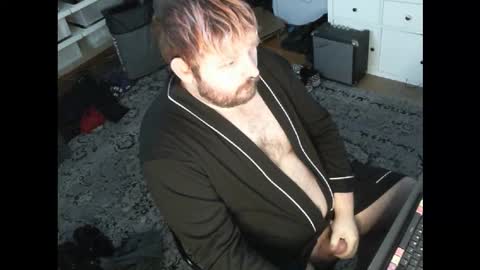 Snapshot of hipguy91 chatting on November 2025 06:54:01 PM hipguy91 online show from November 2025 06:54:01 PM