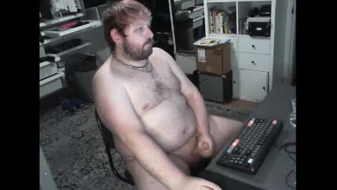 Snapshot of hipguy91 chatting on December 2025 03:56:02 AM hipguy91 online show from December 2025 03:56:02 AM