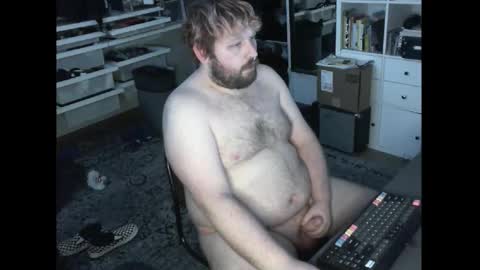 Snapshot of hipguy91 chatting on December 2025 09:10:02 PM hipguy91 online show from December 2025 09:10:02 PM