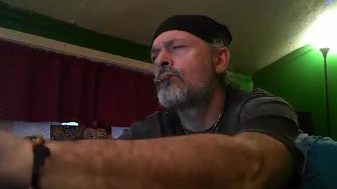 Snapshot of hippiedad333 chatting on March 2026 10:48:01 PM hippiedad333 online show from March 2026 10:48:01 PM