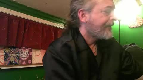 Snapshot of hippiedad333 chatting on March 2026 06:09:01 AM hippiedad333 online show from March 2026 06:09:01 AM